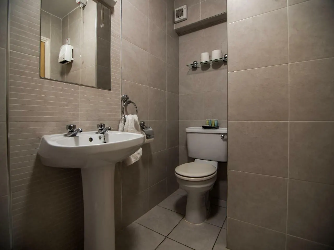 Donegan Court Aparthotel Galway Irland