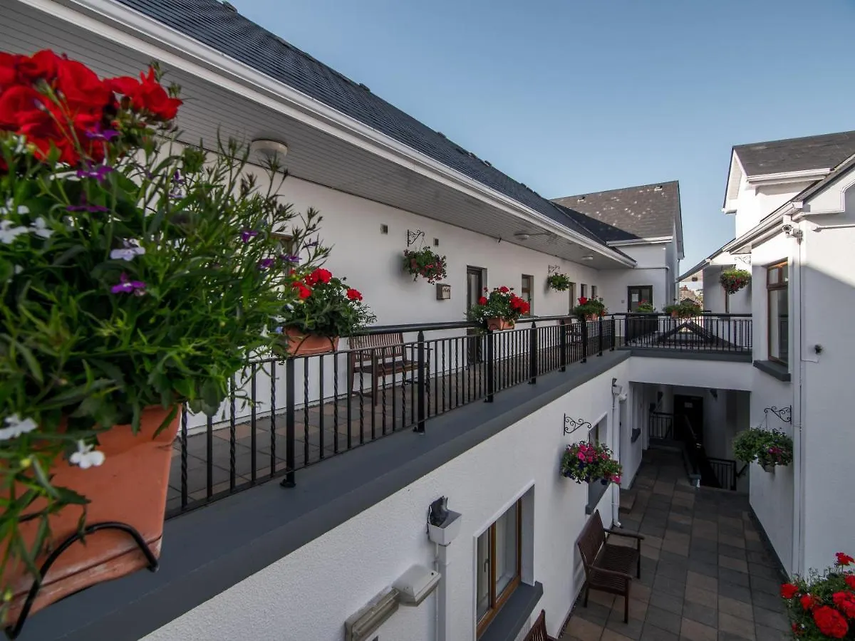 Donegan Court Aparthotel Galway 3*,  Irland