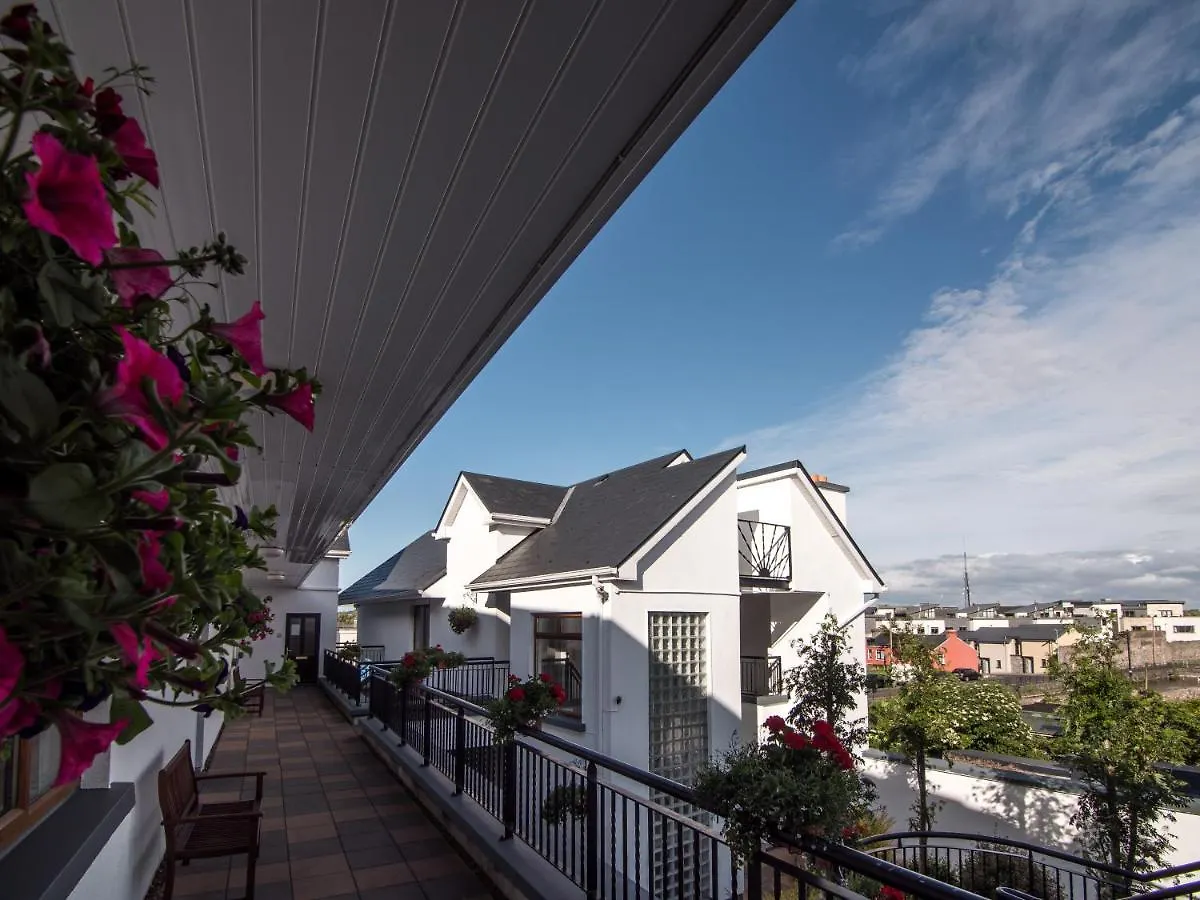 ***  Donegan Court Aparthotel Galway Irland