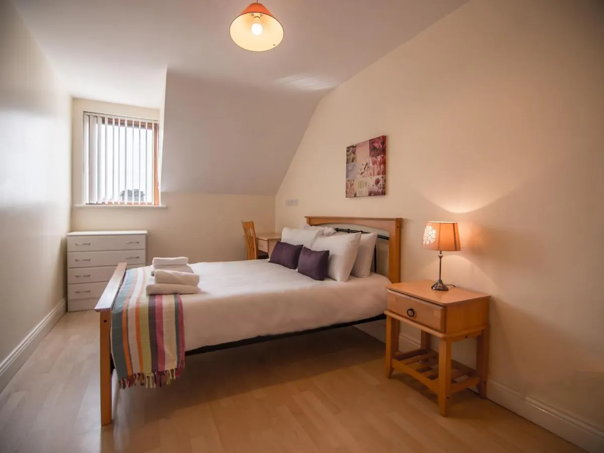 Donegan Court Aparthotel Galway 3*,  Irland